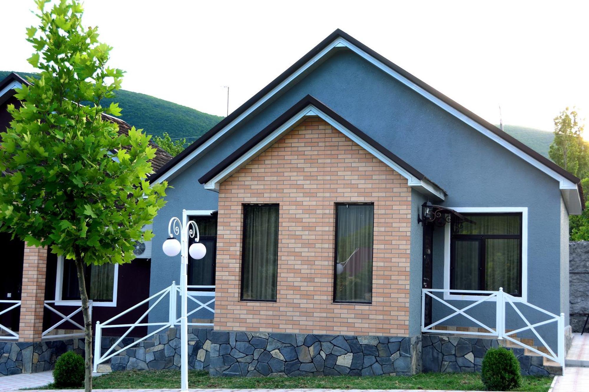 Tulpan Hotel Şǝki Exterior foto